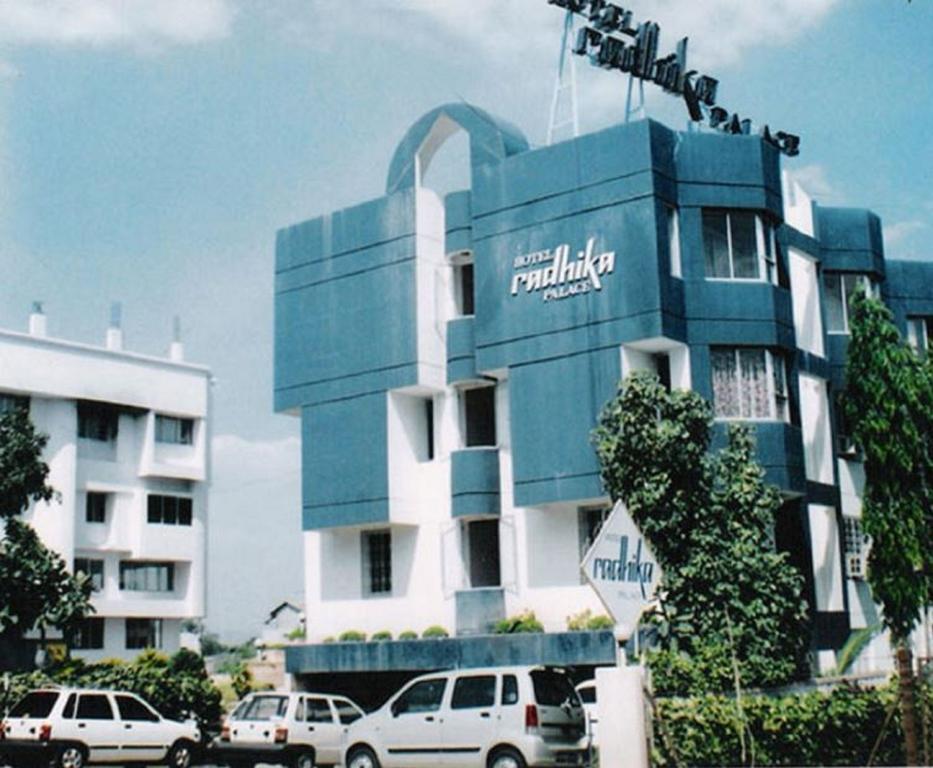 Hotel Radhika Palace